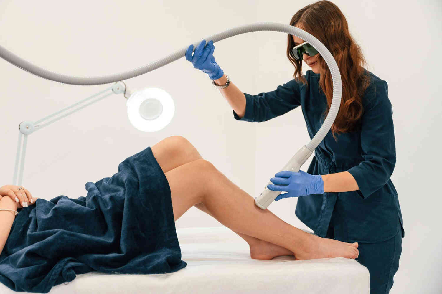 Nowoczesne technologie w branży beauty – jak zmieniają kosmetologię?